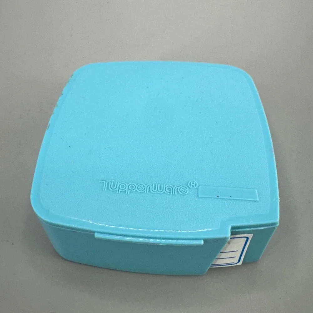 Tupperware Label Dispenser OS Blue Vintage Kitchen Retro Almost Full Roll.